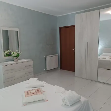 Affitti Ok Con Tutti I Confort Джардини-Наксос